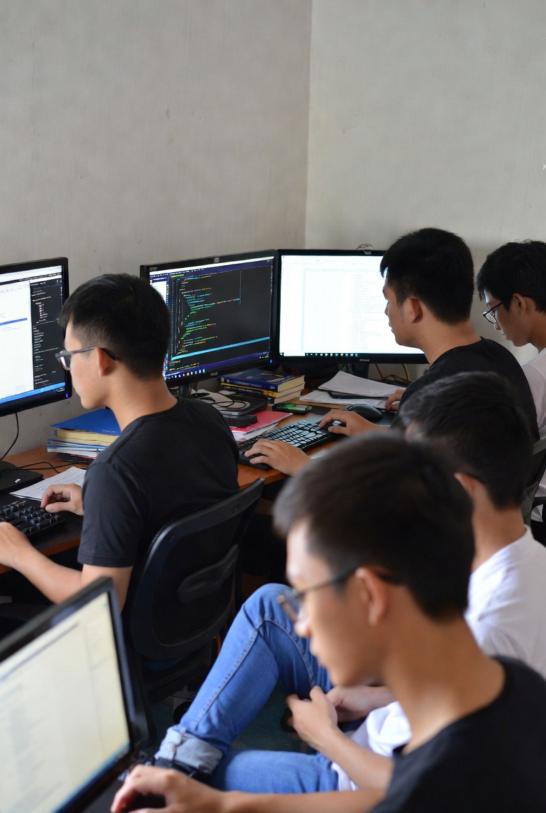 Đội ngũ COVASOL đang làm việc